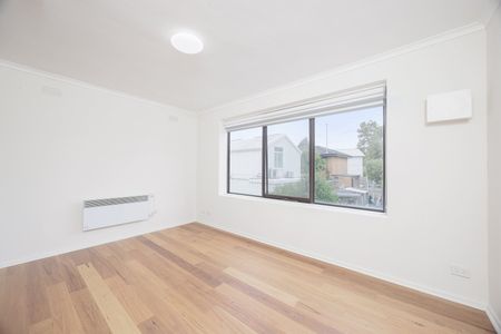 11/16 The Esplanade, Clifton Hill VIC 3068 - Photo 2