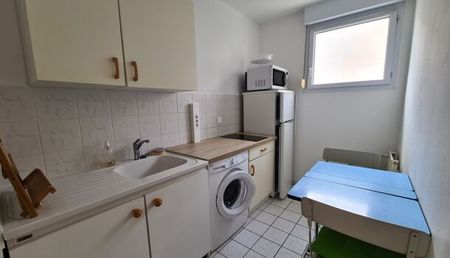 Appartement 1 pièces 28m2 REIMS 607 euros - Photo 4