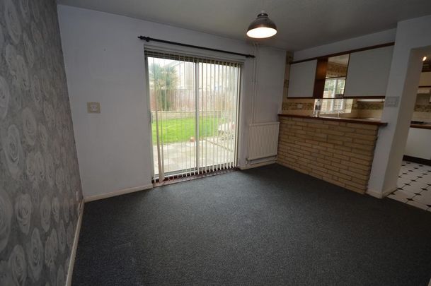 4 bedroom terraced house to rent - Photo 1
