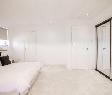 2 bedroom maisonette to rent - Photo 5