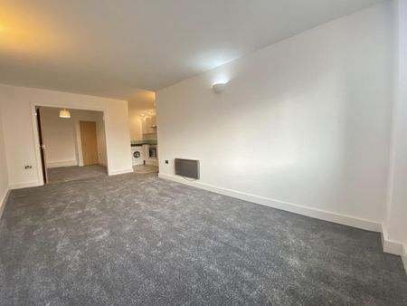 1 bedroom Flat To Let - Photo 4