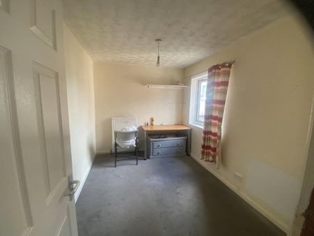 4 bedroom terraced house to rent - Photo 2