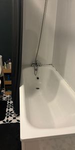 £750 PCM, Spacious One Bedroom First Floor Flat in Custom House, Dock View Road, Barry, Vale of Glamorgan, CF63 4AE - Photo 3