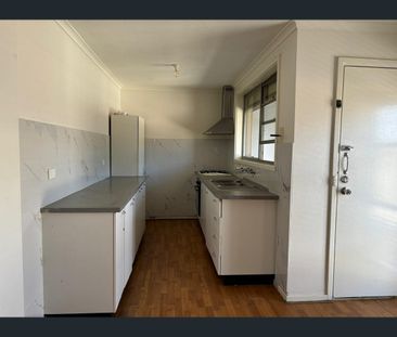 16 Paisley Street, Coolaroo, Vic 3048 - Photo 2