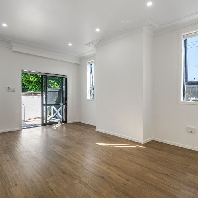 Double Grammar Zone! - Photo 1