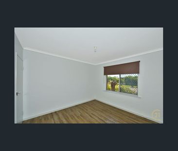 Centrally Located Family Home - Photo 3