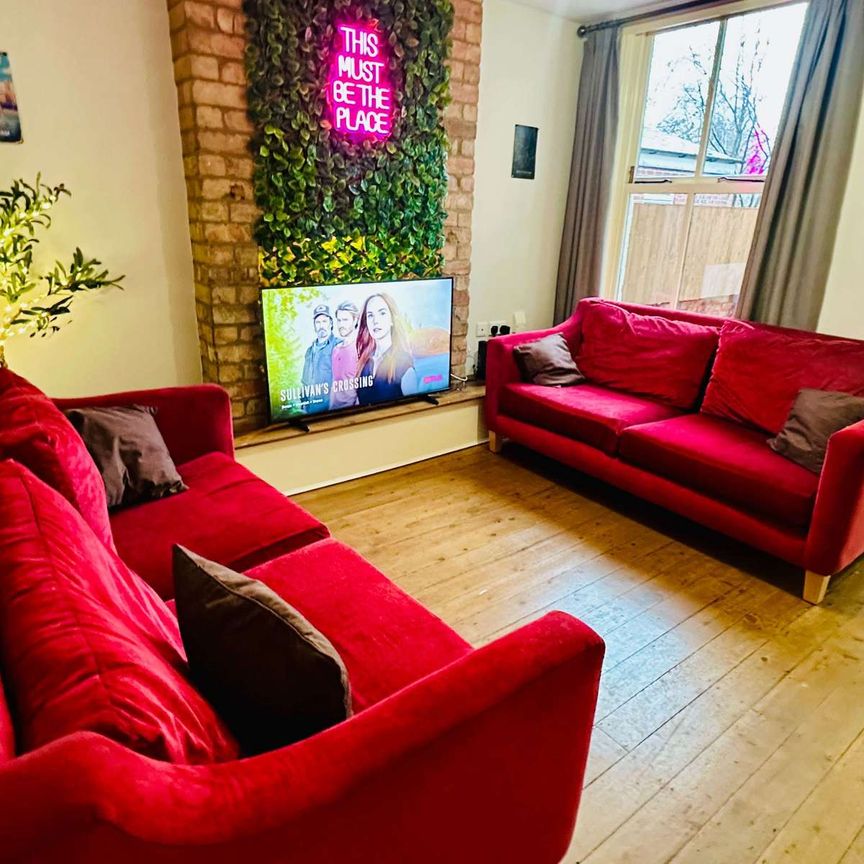 New Fully Refurbed property in Nottingham NG7 - QMC / City Hospital Room 2 - Photo 1