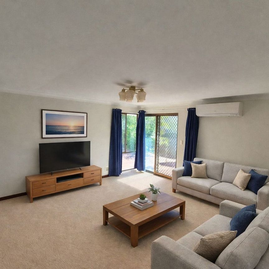 Watermans Bay, 200m from the beach - Photo 1