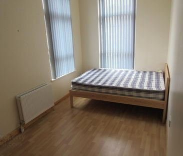 Great Apartment, 41d Agincourt Avenue, Queens Quarter, Belfast - Photo 1