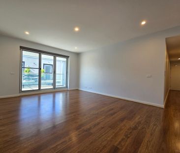 Stylish Apartments in Prime Location - Photo 3