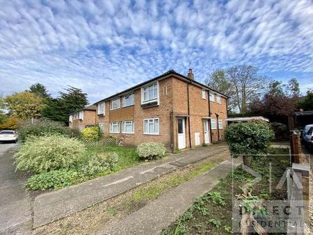 Hereford Close, Epsom, KT18 - Photo 3