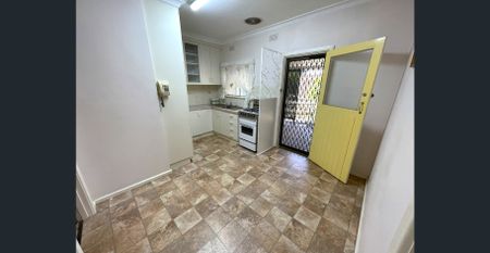 3 Bedroom Home - Photo 3