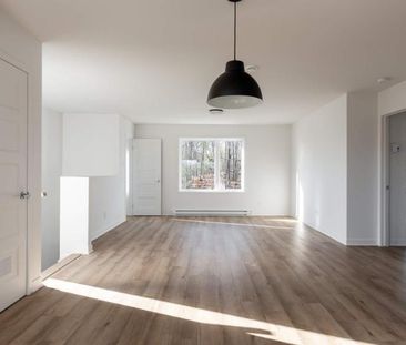 4½ neufs à louer à Brownsburgdisponible maintenant - Photo 2