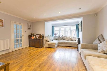 Trelawney Avenue, Langley, SL3 - Photo 2