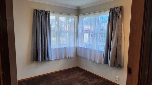 Charming 2BR Unit in Papakura - Photo 1
