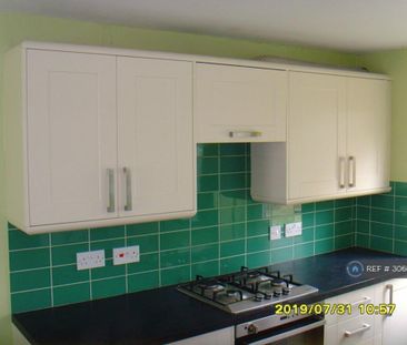 3 bedroom terraced house to rent - Photo 6