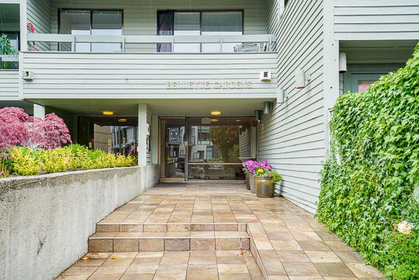 Bright 1 bed condo in Ambleside - Photo 1