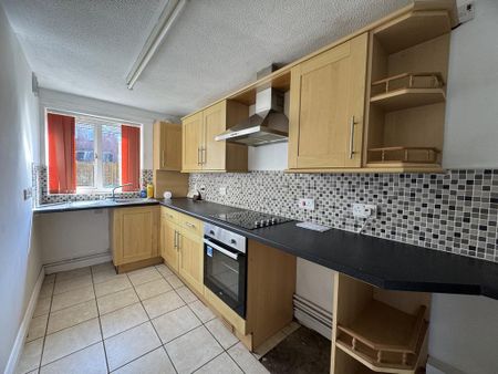 1 bedroom flat to rent - Photo 4