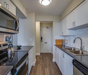 Danforth Apartments - Photo 2