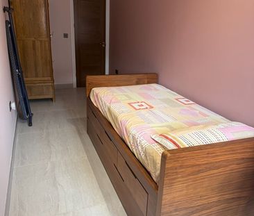 Room in a Shared House, Lankers Drive, HA2 - Photo 2