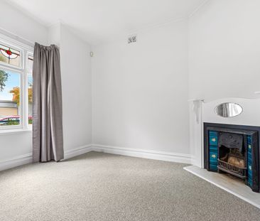 13 Station Road, Seddon VIC 3011 - Photo 3