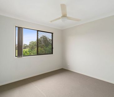 Spacious Four Bedroom Family Home - Photo 2