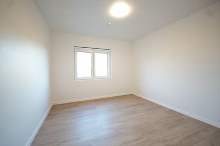 Gerenoveerd appartement met drie slaapkamers te huur in Lievegem - Photo 4