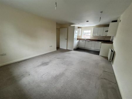 2 bedroom flat to rent - Photo 5