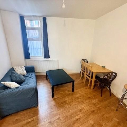 3 bedroom flat to rent - Photo 1