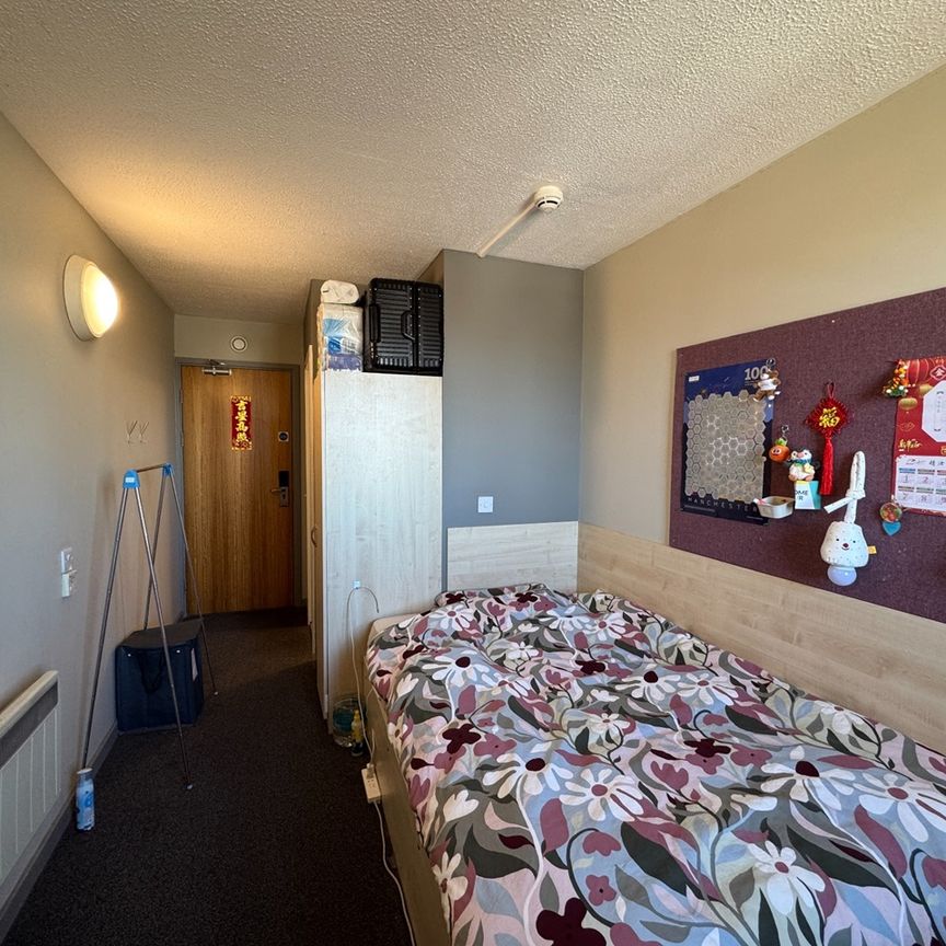 Room in a Shared Flat, Piccadilly Point, M1 - Photo 1