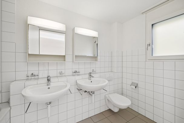 Rent without deposit - Living on two floors - Photo 1