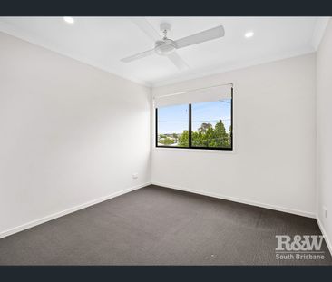 71 Salonica Road, Carina Heights, Qld 4152 - Photo 4