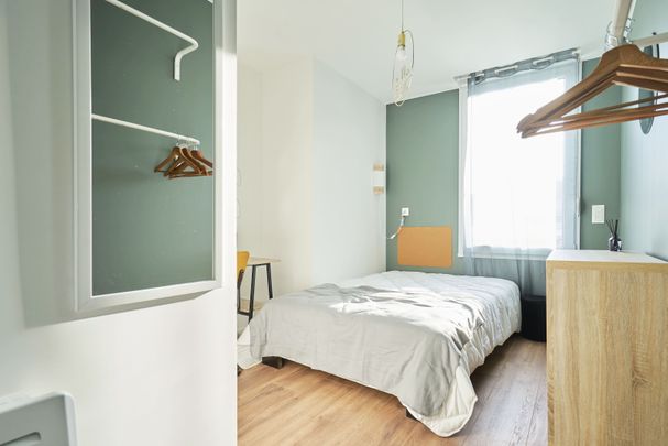 GAMBETTA K Roommate 6 Bedrooms at Reims - Photo 1
