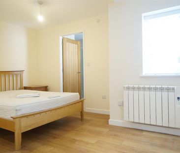 Flat 3 245 Caernarfon Road - Photo 2