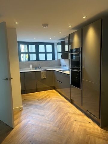 Room in a Shared House, Alma Vale Road, BS8 - Photo 4