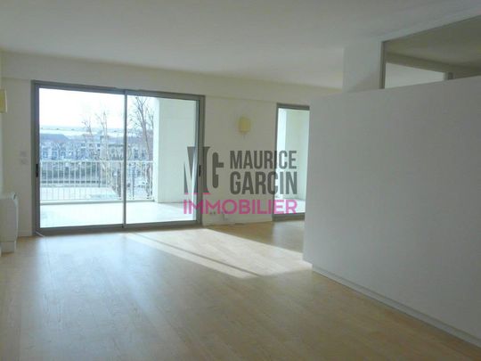 A LOUER - APPARTEMENT AVIGNON INTRA MUROS - 3 pièces 79.13m² - Photo 1