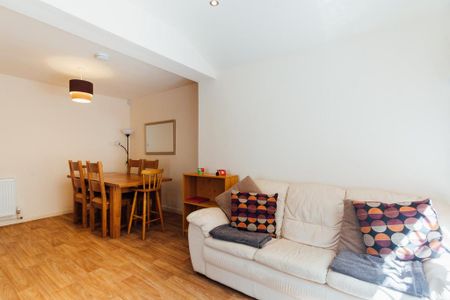 4 bedroom house to rent - Photo 2