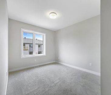 For Lease - 201 Verulam Street, Barrhaven, Ontario - Photo 4