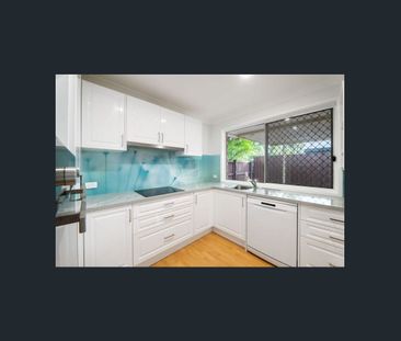 2/106 Nobby Parade, Miami, Qld 4220 - Photo 1