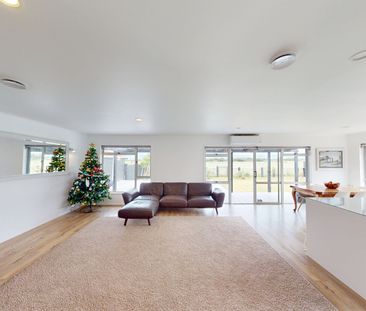 Cloverlea - 4 Bedrooms - Photo 5