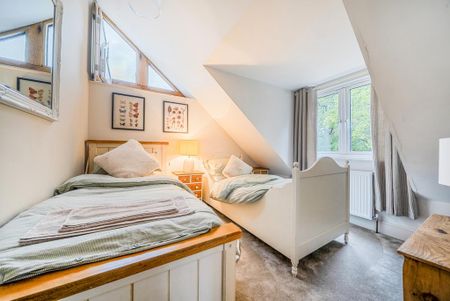 3 bedroom detached house to rent - Photo 4