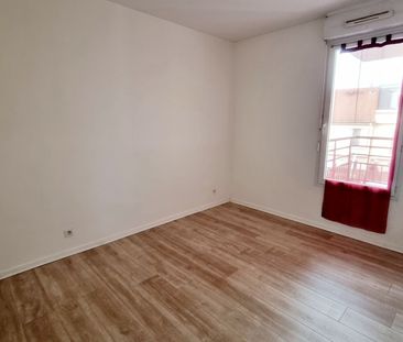 Location Appartement 2 pièces 47m² - Photo 2