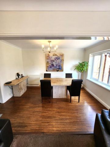 3 bedroom semi-detached house to rent - Photo 3