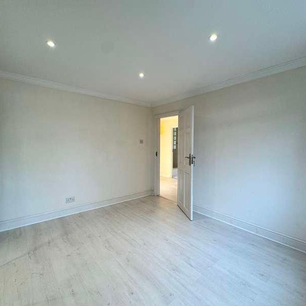 Ray Mill Road East, Maidenhead, Berkshire, SL6 - Photo 1