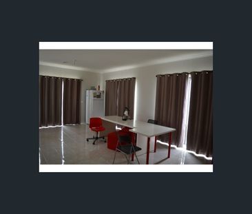 Room2/3A Gardiner Road, Clayton, Vic 3168 - Photo 2