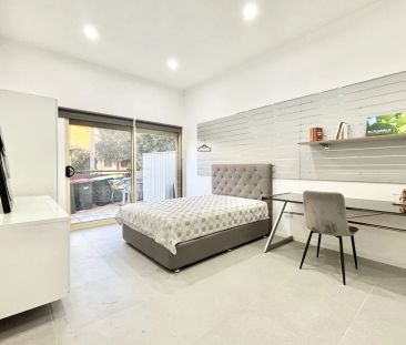 Beautifully appointed residence in the heart of Summer Hill - Photo 5