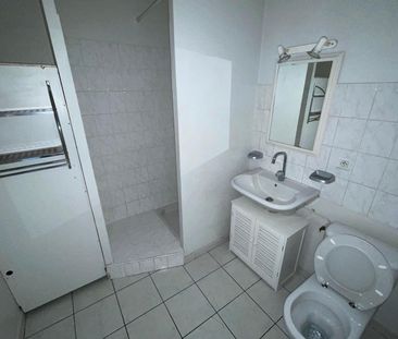 Location Appartement 2 pièces 30m² AUBENAS 07200 - Photo 4