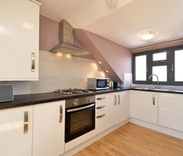 Studio to rent - Photo 3