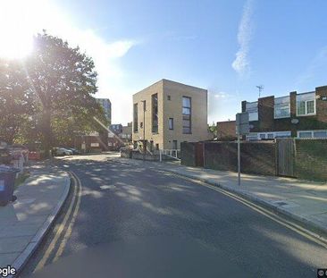 Room in a Shared House, Lower Strand, NW9 - Photo 1