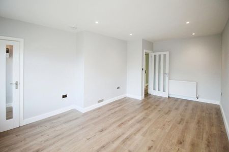 2 bedroom bungalow to rent - Photo 2